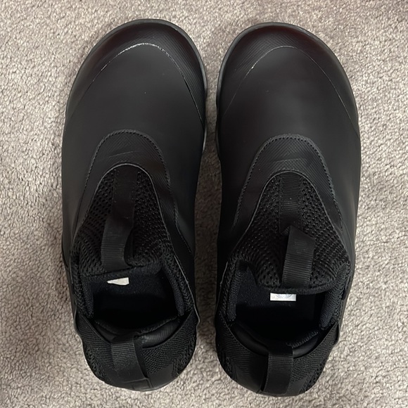 New NIKE AIR ZOOM PULSE in All Black - Picture 3 of 13